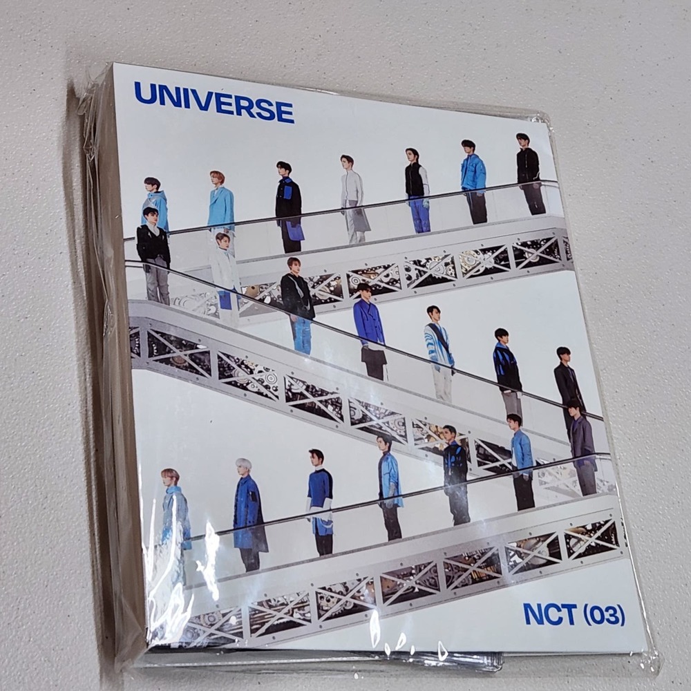 Universe NCT 03 Binder